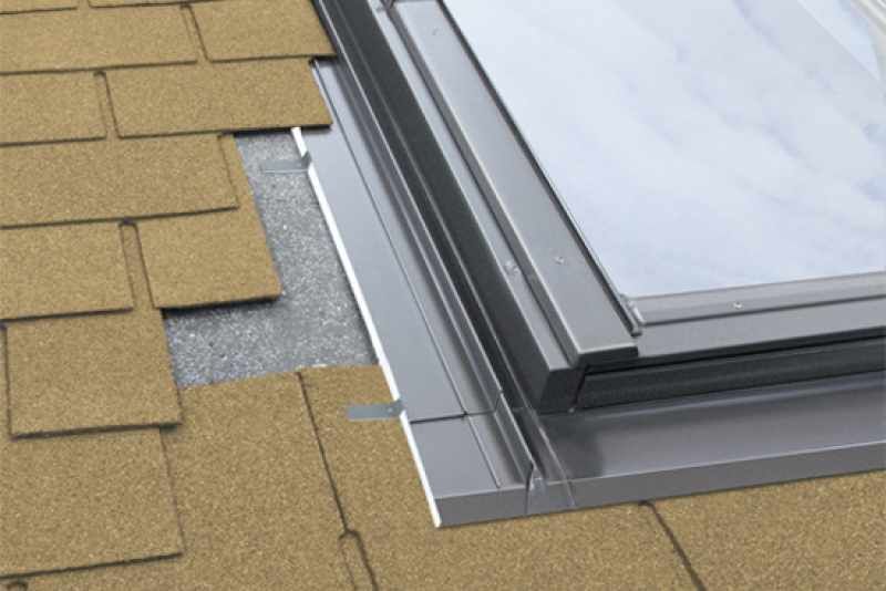 KOŁNIERZ FAKRO ESV.jpg