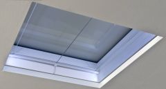 OKPOL PGX A4 okno do płaskiego dachu, z szybą mrożoną, o zmiennej przezierności.