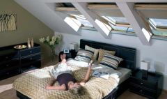 Elektrycznie otwierane okno dachowe Fakro FTU-V U5 Z-Wave