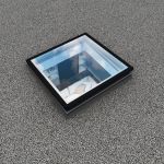 Okno do płaskiego dachu Fakro DEG P2 Z-Wave 100x100