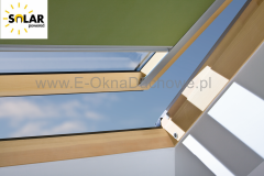 Roleta wewnętrzna zasilana solarnie, sterowana radiowo - Fakro ARF Solar