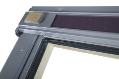 Okno dachowe FAKRO FTP-V U5 Solar - panel zasilający solarny i czujnik deszczu