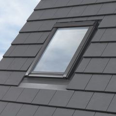 VELUX EDT 1000 - kołnierz uszczelniający do płaskiej  dachówki z izolacją przeciwwilgociową BFX i rynną odwadniającą.