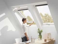 Okno dachowe VELUX GLU 0064B dolne otwieranie, poliuretanowe, białe.