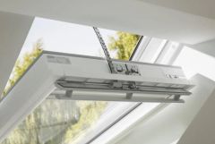 Elektrycznie otwierane okno dachowe VELUX GLU 006421.