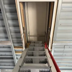 Wyłaz do dachów płaskich Fakro DRL