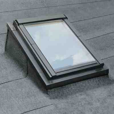 System płaskich dachów Fakro EFW