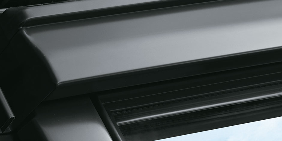 Okno dachowe VELUX GLL 106421 - elektrycznie otwierane oblachowanie zewnętrzne