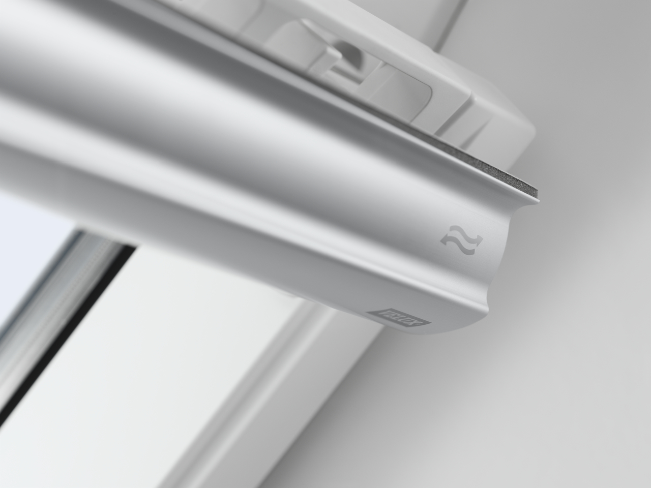 Okno dachowe VELUX GLU 0061 nawiewnik